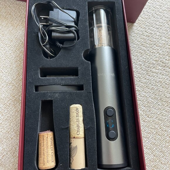Electric Wine Opener Uncle Vines opener Vacuum wine stopper Wine pourer Foil cut - Picture 9 of 12